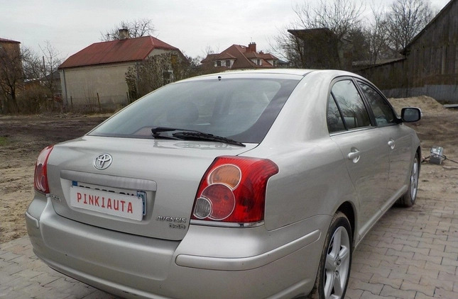 Toyota Avensis cena 10900 przebieg: 327672, rok produkcji 2008 z Sieniawa małe 232